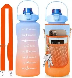 Gourde 2 Litres AVEC Manchon Blauw/ Oranje - Bracelet - Gourde Avec Paille - Gourde Avec Paille - Grande Gourde - Bouteilles D'eau 2 Litres - Gourde Sport - Bouteille Sport Fitness - Carafe à Eau - Gallon - Bouteille Verseuse - Gourdes - Gourde