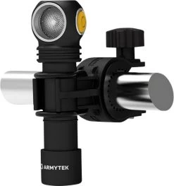 ArmyTek Wizard C2 Pro Magnet Warm Lampe Portative à Piles LED Avec Support Magnétique 2500 Lm 4800 H 65 G -Magasin D'Équipement De Plein Air 1126x1200
