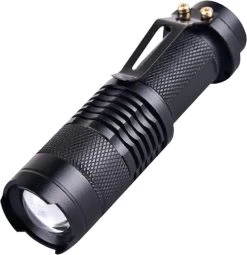 Lampe De Poche Tactique I Lampe De Poche Min I Lampe De Poche Led I Diode CREE-XPE Q5 Ultra Puissante I Fonction ZOOM I Jusqu'à 300 M I 700 LM I Étanche -Magasin D'Équipement De Plein Air 1164x1200 1