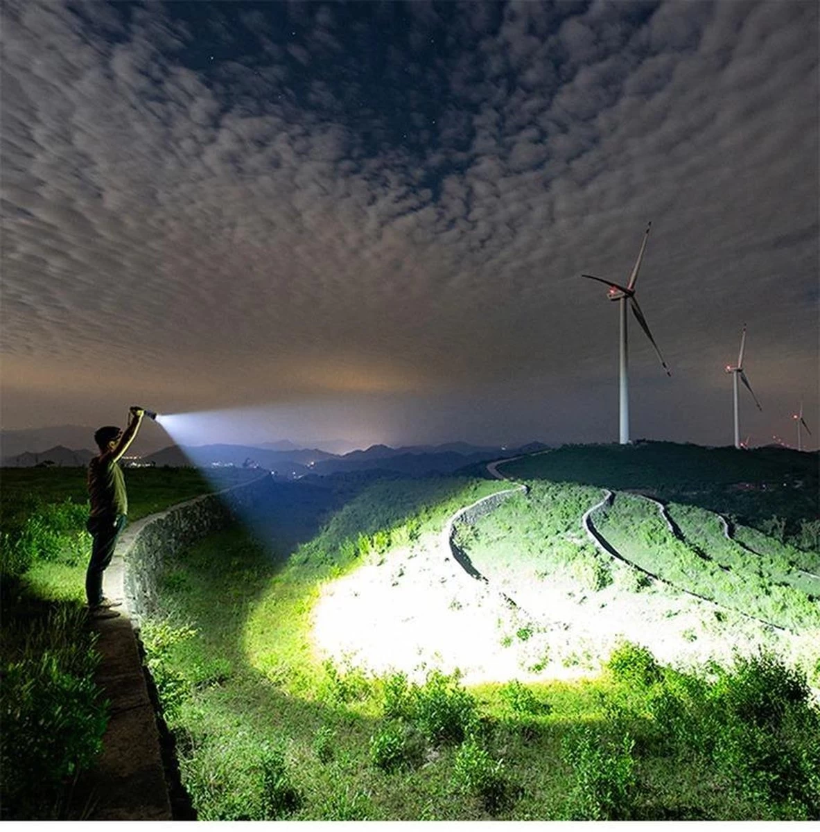 DrPhone LED Pro 02 - Lampe De Poche LED XHP 90 Strong - Lampe De Poche - Zoom / Arrière - DrPhone De Batterie - Étanche / étanche - Antidéflagrant - Zwart 20 DrPhone LED Pro 02 - Lampe De Poche LED XHP 90 Strong - Lampe De Poche - Zoom / Arrière - DrPhone De Batterie - Étanche / étanche - Antidéflagrant - Zwart – Image 19