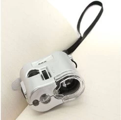 TR Goods - Mini Microscope - Microscope De Poche - Microscope De Poche - Microscope - Loupe - Lentille De Loupe - Lumière UV - Détection De Contrefaçon -- Zoom 60x -Magasin D'Équipement De Plein Air 1200x1189 3