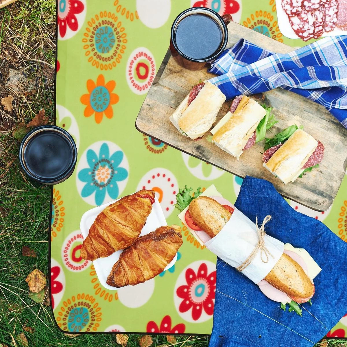 Couverture De Pique-nique Relaxdays - Déperlante - XXL - Tapis D'extérieur - Tapis De Plage - Fleurs 5 Couverture De Pique-nique Relaxdays - Déperlante - XXL - Tapis D'extérieur - Tapis De Plage - Fleurs – Image 3