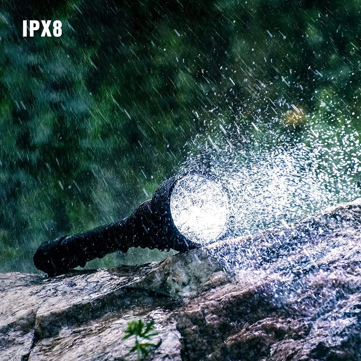 T70 - Lampe De Poche Tactique Professionnelle - Lampe De Poche à Lumen Élevé - 2300LM - Portée De 1000M - Comprend 2 Batteries Rechargeables, Chargeur De Batterie, Support Magnétique Et 1x Télécommande - Zwart 8 T70 - Lampe De Poche Tactique Professionnelle - Lampe De Poche à Lumen Élevé - 2300LM - Portée De 1000M - Comprend 2 Batteries Rechargeables, Chargeur De Batterie, Support Magnétique Et 1x Télécommande - Zwart – Image 6