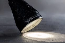 Lampe Torche ArmyTek Barracuda Warm Alimentée Par Une Batterie LED 1350 Lm 720 H 303 G -Magasin D'Équipement De Plein Air 1200x794 2