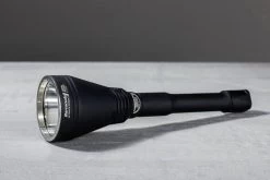 Lampe Torche ArmyTek Barracuda Blanche Alimentée Par Une Batterie LED 1350 Lm 720 H 303 G -Magasin D'Équipement De Plein Air 1200x800 5