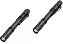 2 Pièces - Lampe Stylo LED En Aluminium - Lampe De Poche Portable En Métal - Lampe Stylo De Poche - 500 Lumens - Étanche IPX4 - Lampe Stylo Ultra Lumineuse - Avec Clip - Alimenté Par Batterie - Zwart -Magasin D'Équipement De Plein Air 1200x839