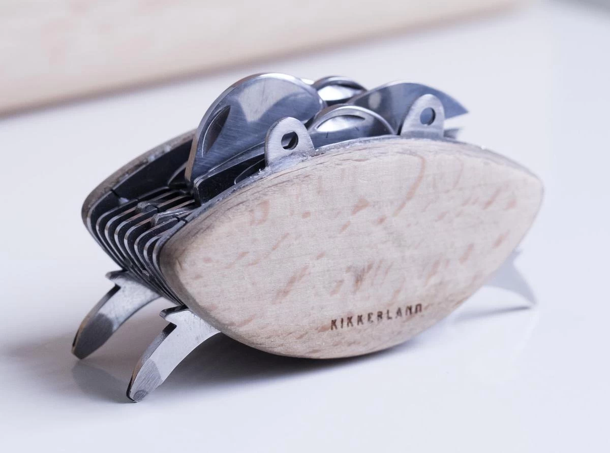 KIKKERLAND Multitool Crab - Couteau De Poche En Bois En Acier Inoxydable Pinces Couteau Pratique Outils Cadeau DIY Poisson Cadeau 4 KIKKERLAND Multitool Crab - Couteau De Poche En Bois En Acier Inoxydable Pinces Couteau Pratique Outils Cadeau DIY Poisson Cadeau – Image 2