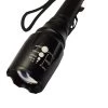 Lampe De Poche Militaire Elite Survie | Rechargeable | Fonction Zoom / Résistant à L'eau | Incl Batteries & Chargeur + Torche - Zwart 2 Lampe De Poche Militaire Elite Survie | Rechargeable | Fonction Zoom / Résistant à L'eau | Incl Batteries & Chargeur + Torche - Zwart -Magasin D'Équipement De Plein Air 926x1200 1